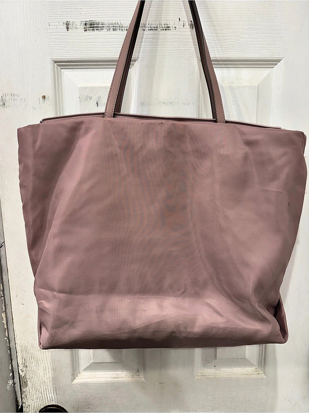 a new day Tote Bag in Pink